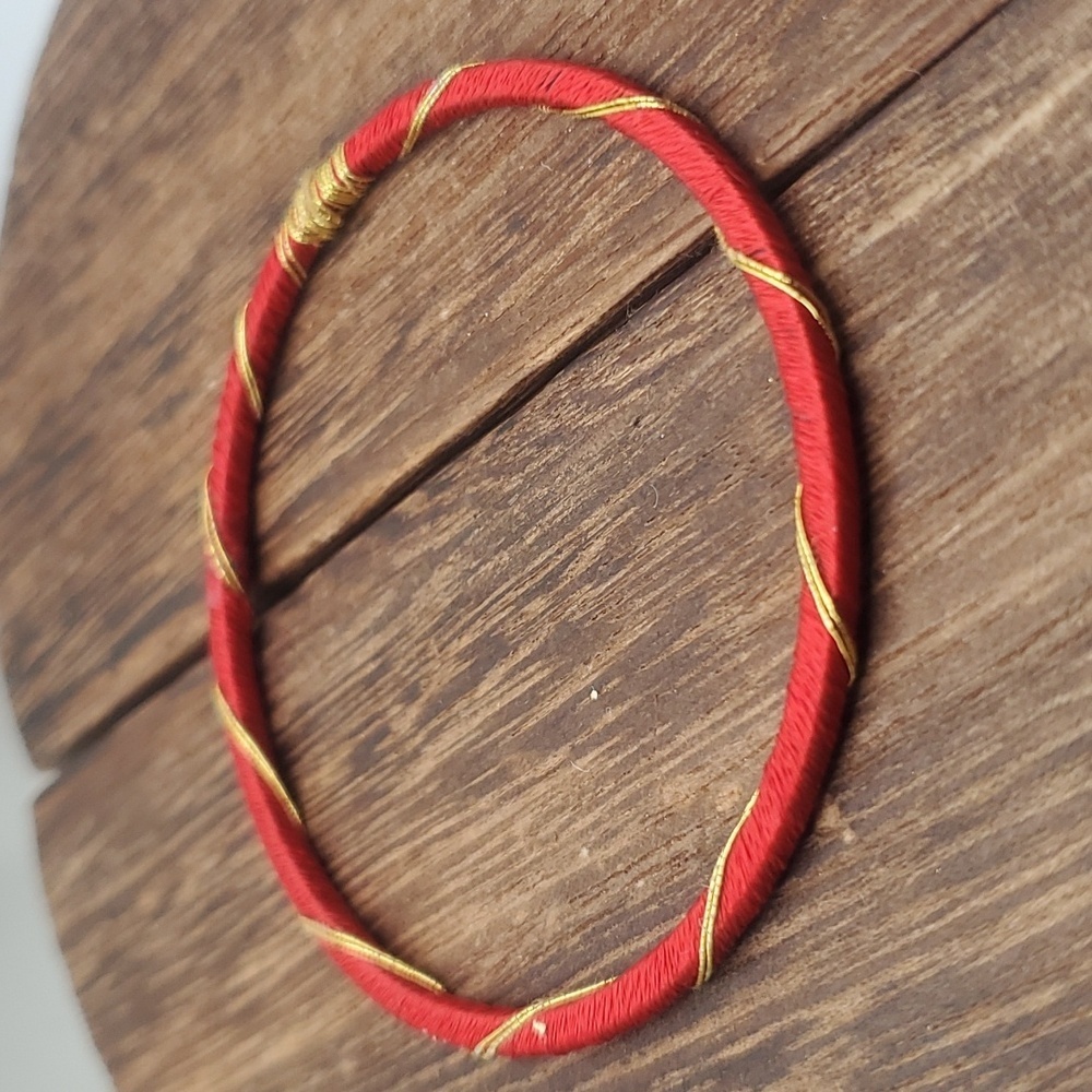 For‎ petite wrist B2012 Indian bridal threaded bracelet